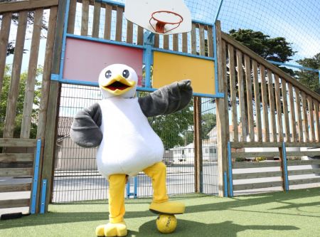 Lou au terrain de foot du camping Bel Air de Pornichet 